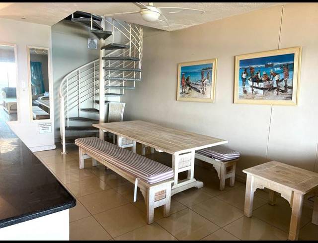 4 BEDROOM APARTMENT FOR SALE IN MARGATE BEACH